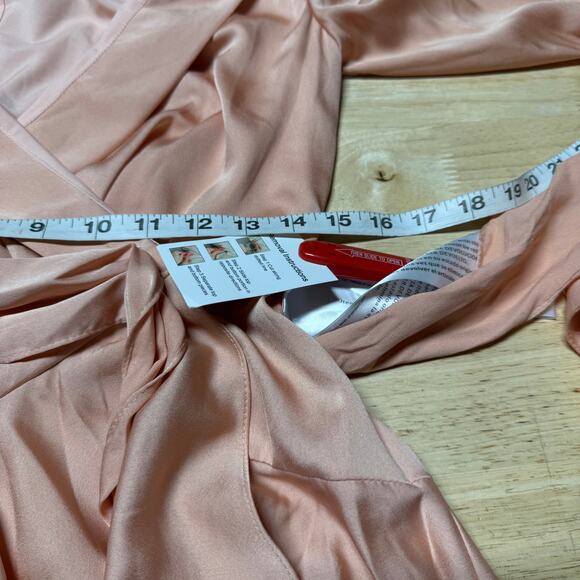 Mac Duggal NWT Salmon Peach Bishop Long Sleeve Satin Short Wrap Dress Size 0 - Picture 8 of 10